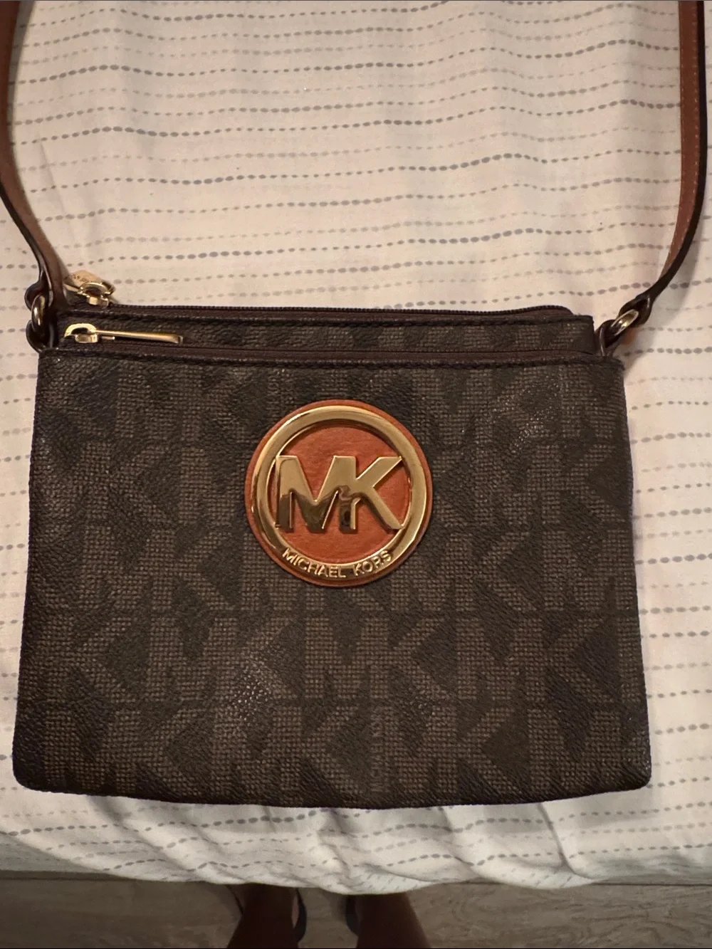 Michael Kors compact michael